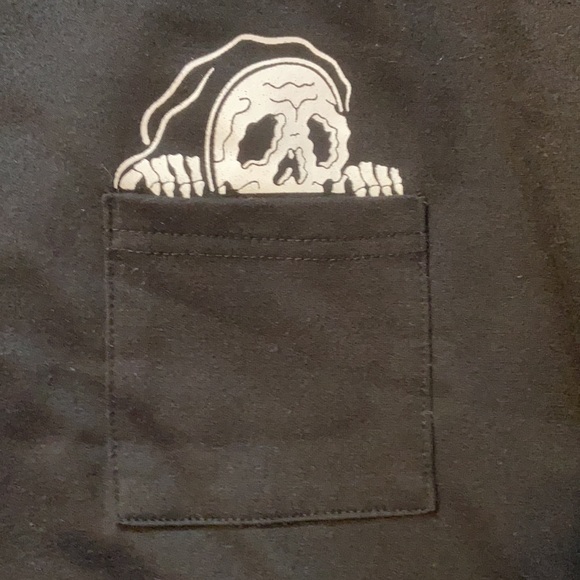 romwe halloween shirt, size L - Picture 2 of 3